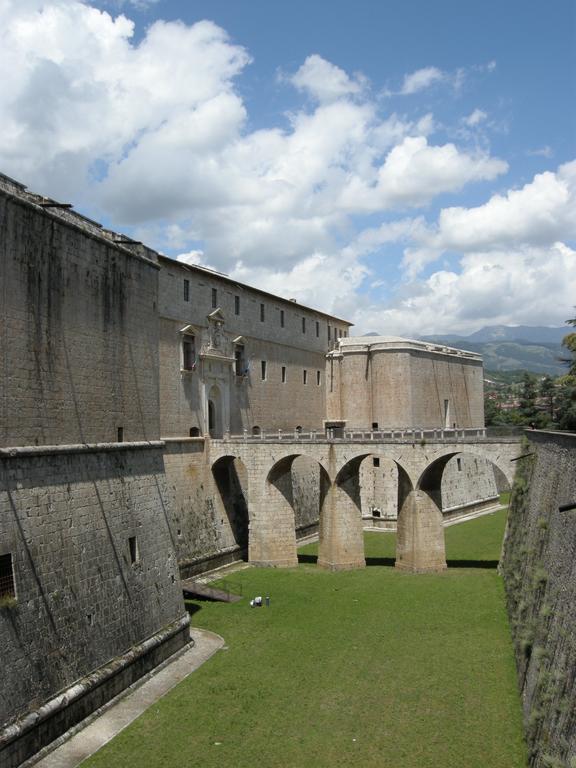 Hotel Castello LʼAquila Dış mekan fotoğraf