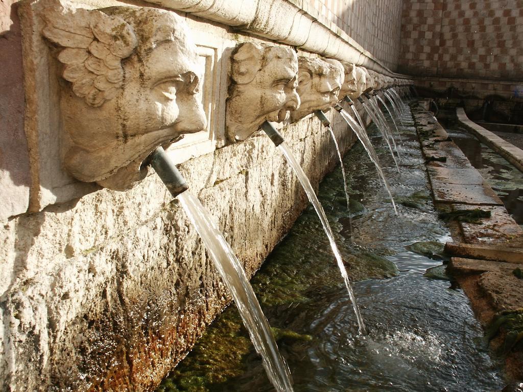 Hotel Castello LʼAquila Dış mekan fotoğraf