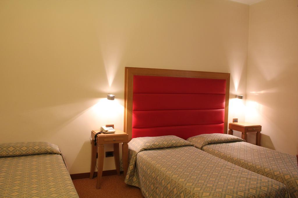 Hotel Castello LʼAquila Dış mekan fotoğraf