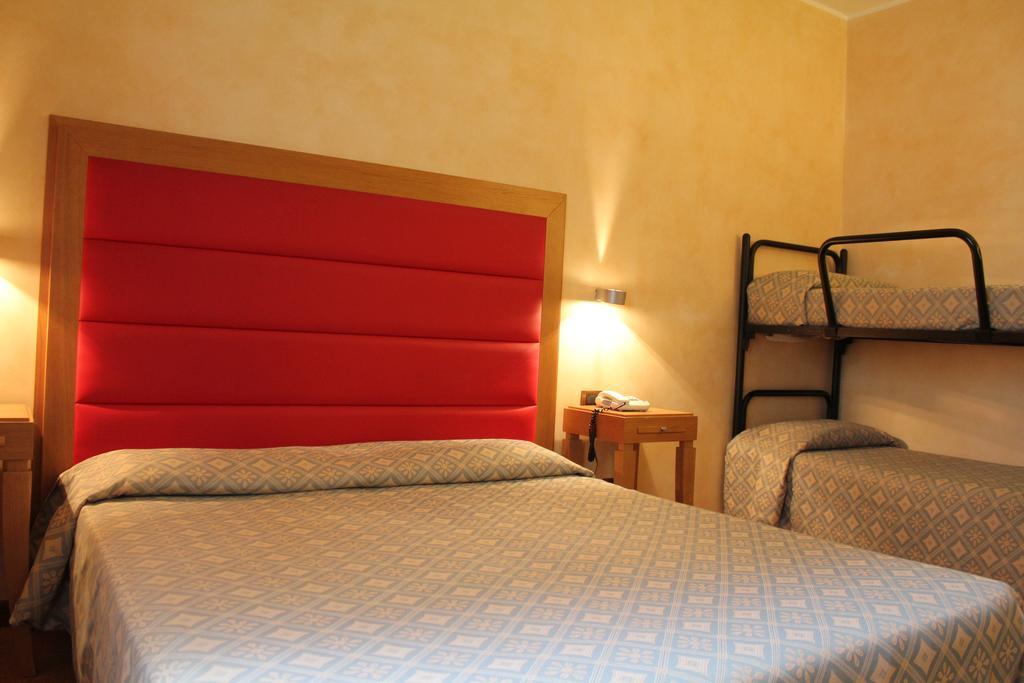 Hotel Castello LʼAquila Dış mekan fotoğraf